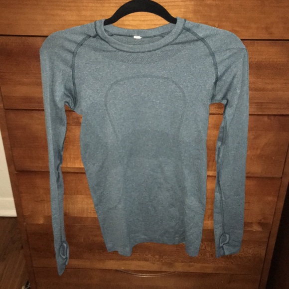 lululemon athletica Tops - Women’s Lululemon Longsleeve